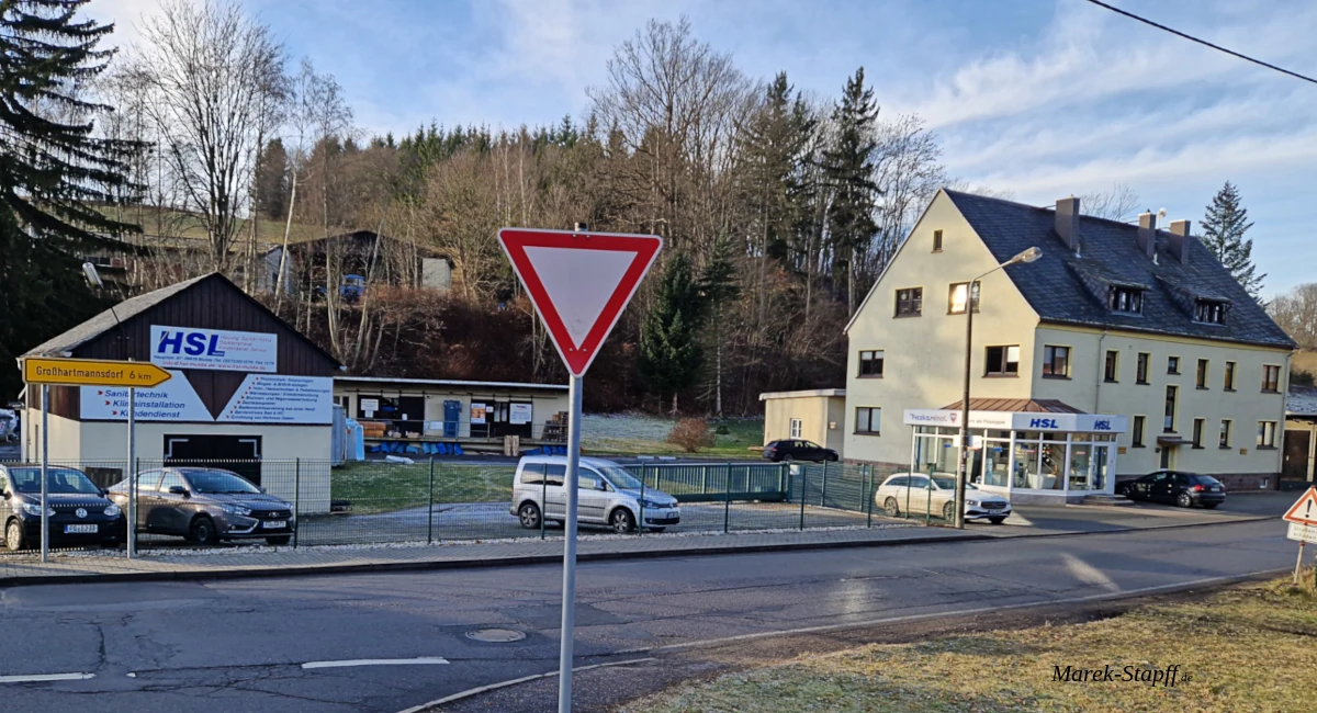 Gebäude der HSL Heizung + Sanitär GmbH in Mulda.
